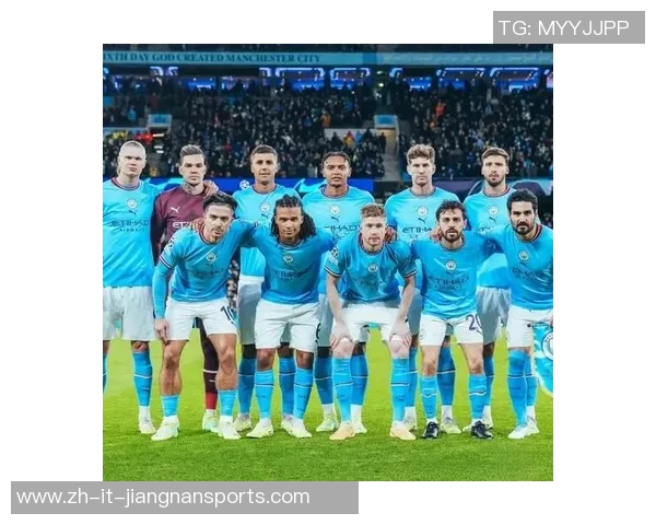 足球巨星泪目瞬间集锦:感动、奋斗与荣耀背后的真实情感展现