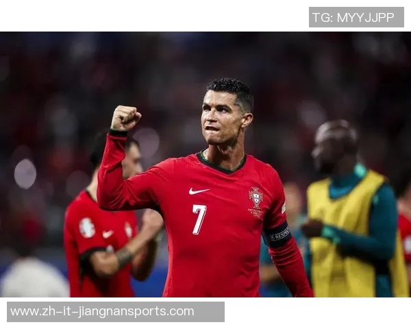 从贫困街头到绿茵场的传奇之路足球巨星的童年故事